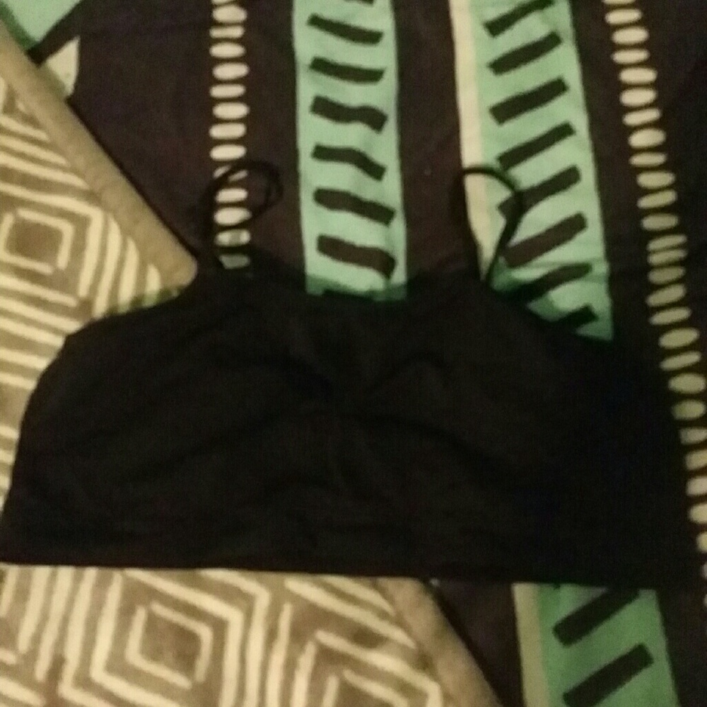 Black No Boundaries Sports Bra